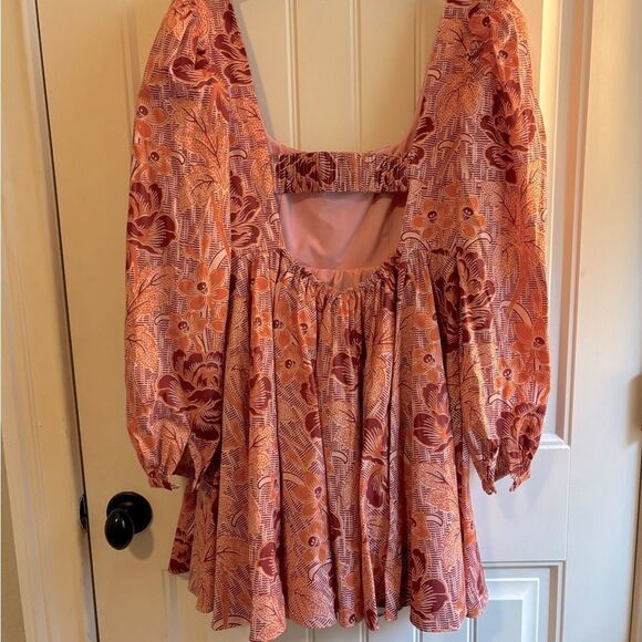 LIKELY Mini dress empire waist pockets Bishop Sleeves - Picture 12 of 15